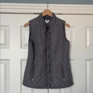 Crown & Ivy Gray Quilted Vest with Ruffle Trim
